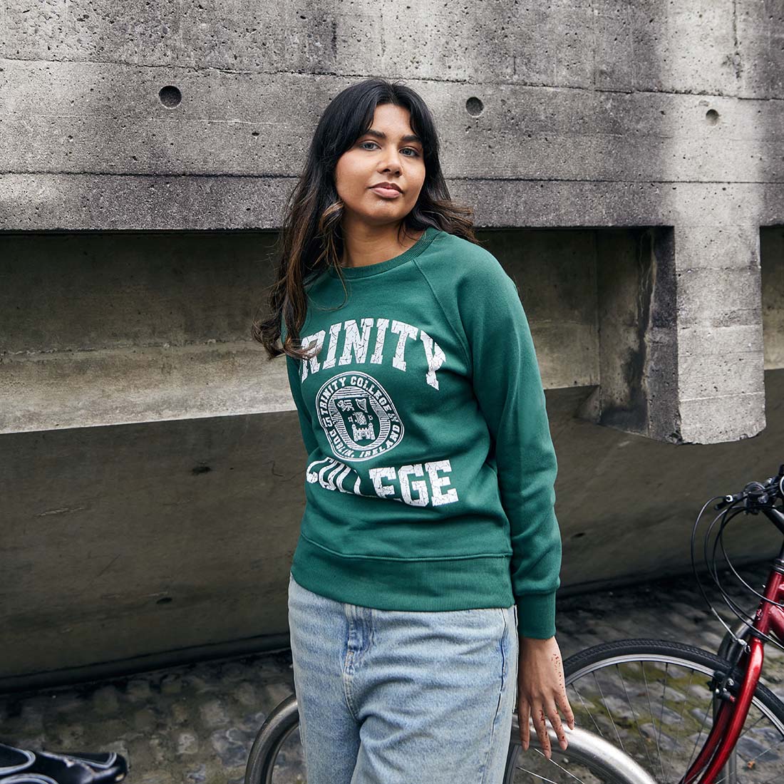 Trinity College Dublin Crest Sweatshirt Bottle Green & White