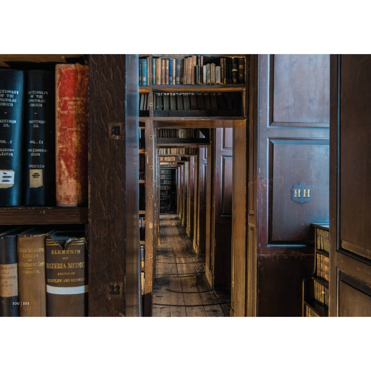 The Library of Trinity College Dublin: Pocket Photo Book by Harry Cory Wright