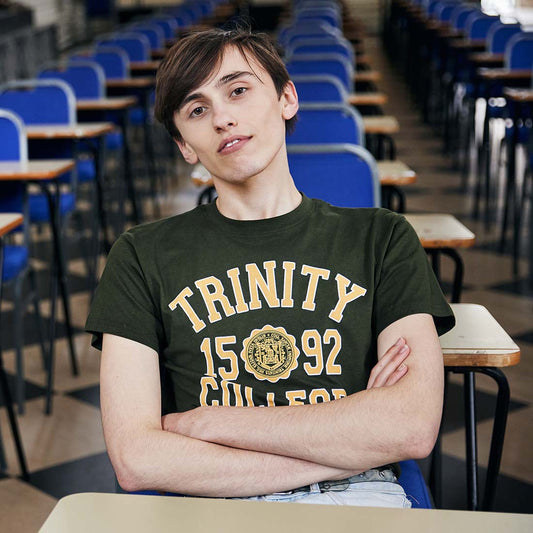 Trinity College Dublin 1592 T-Shirt Bottle Green & Mustard