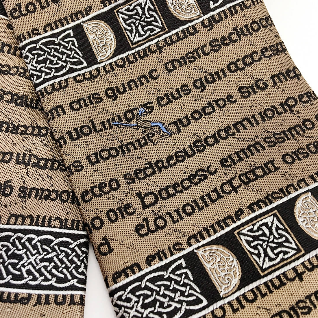 Book Of Kells Lioness Silk Tie Gold