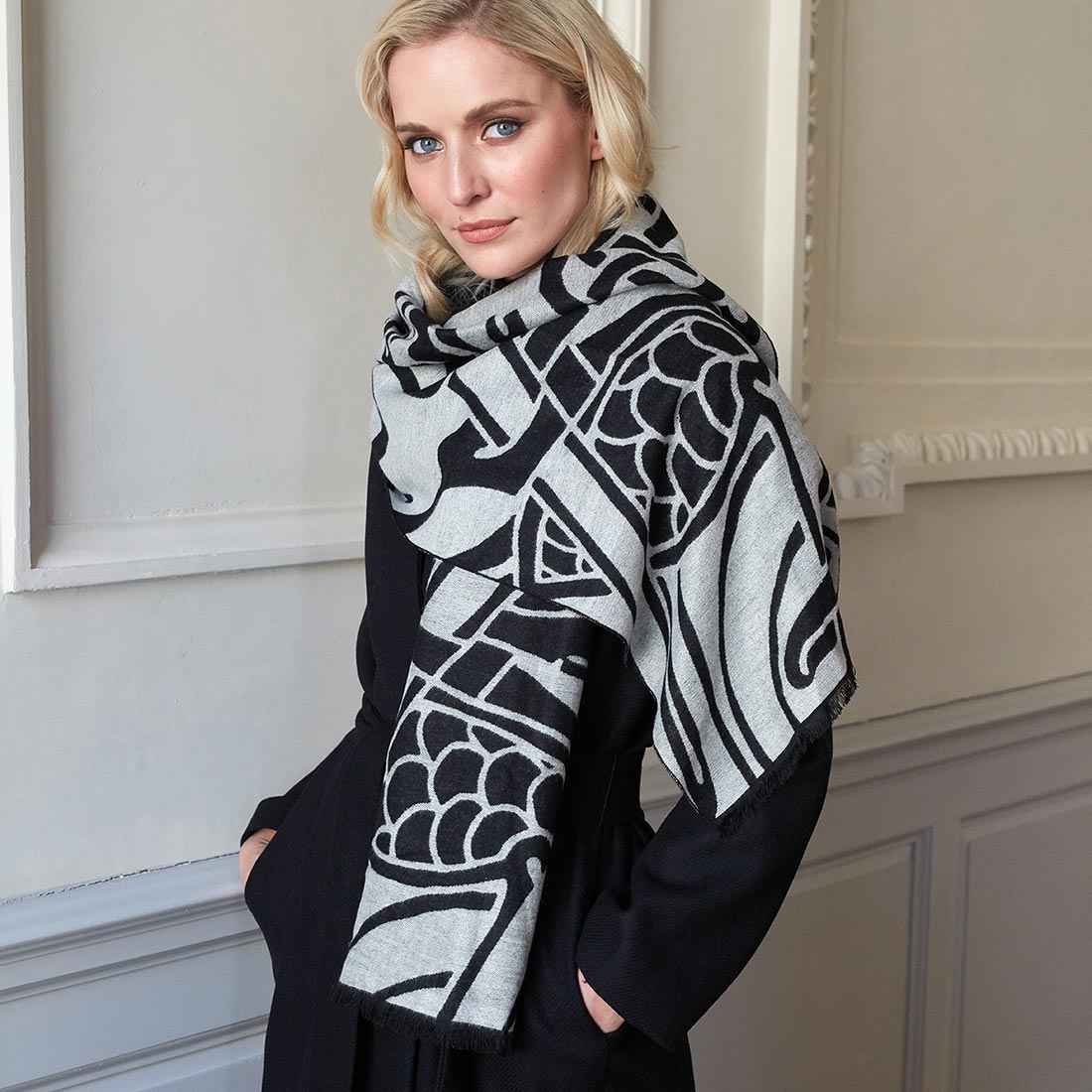 Book of Kells Celtic Reversible Scarf Grey/Black