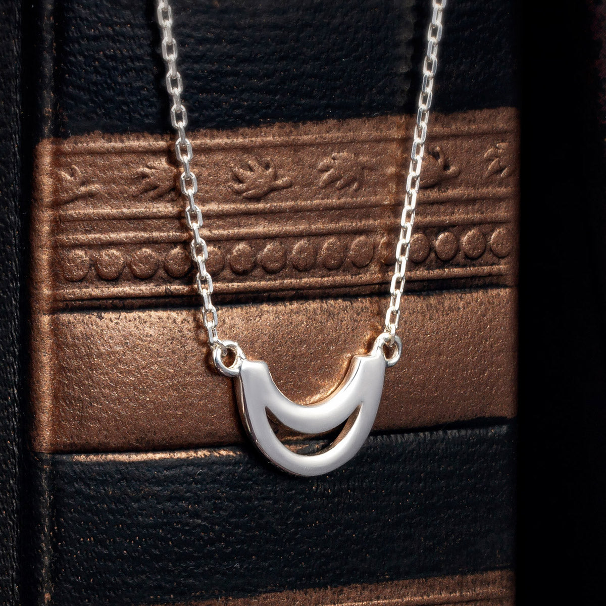 Trinity College Dublin Sterling Silver Modern Pendant Long Room