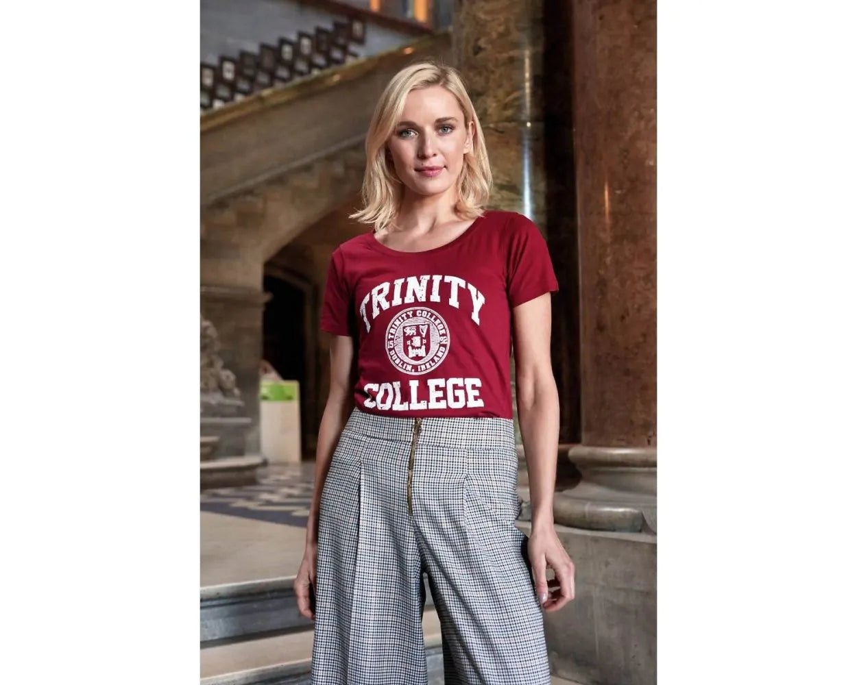 Trinity College Dublin Crest Ladies T-Shirt Burgundy & White
